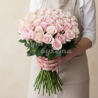 Букет из 51 нежно-розовой розы